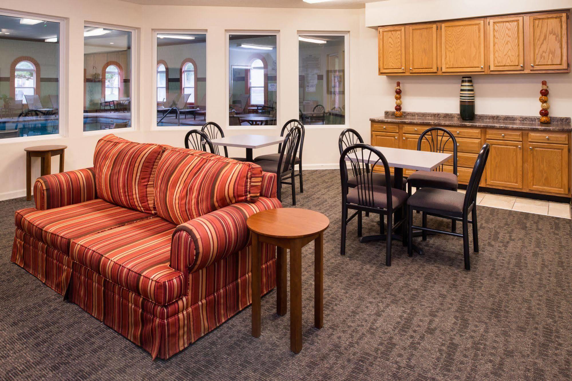 Charwood Suites Columbus Dış mekan fotoğraf