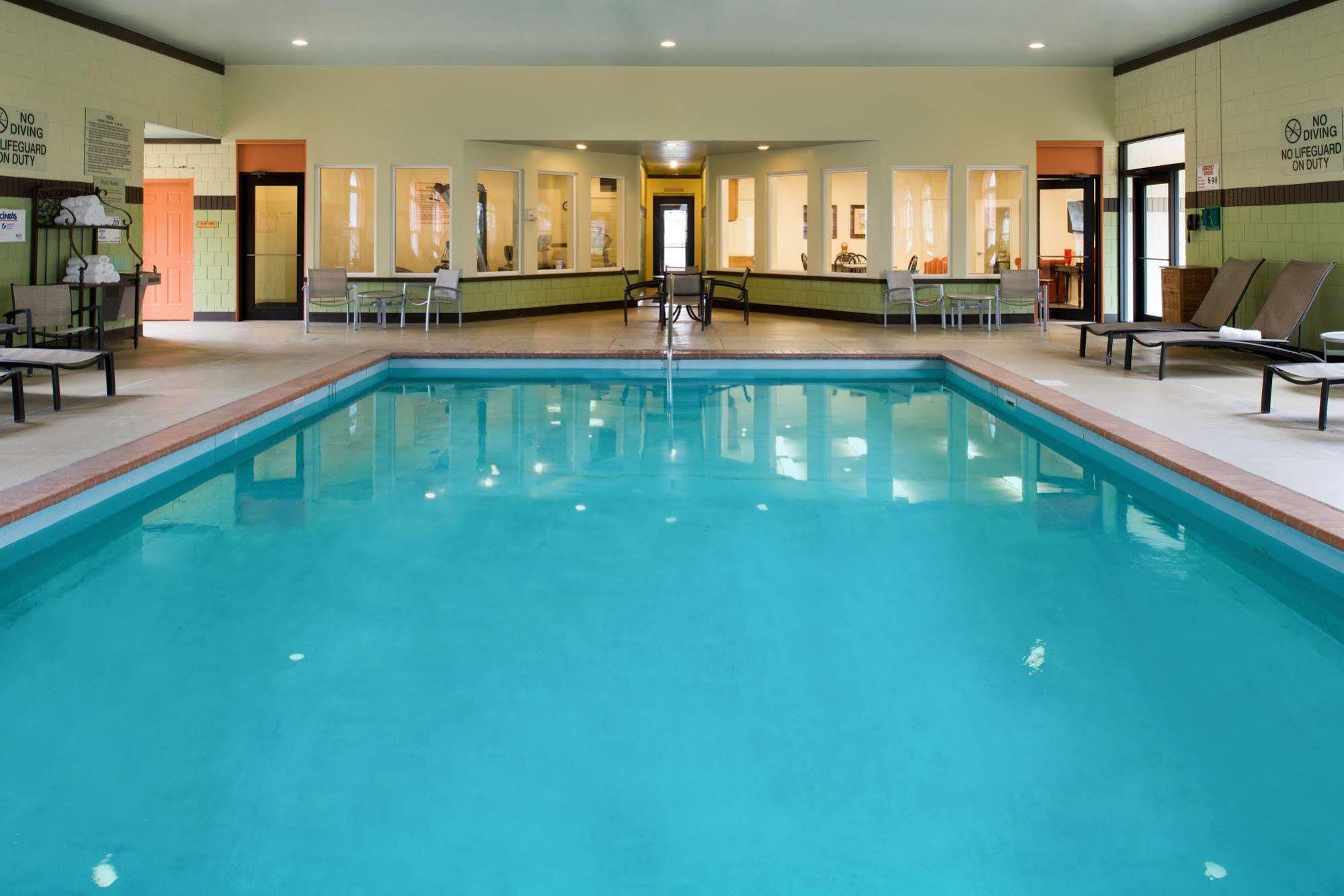 Charwood Suites Columbus Dış mekan fotoğraf